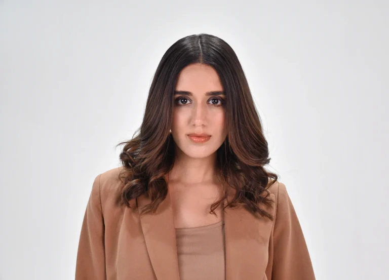Bellance Salon model with dark wavy hair
